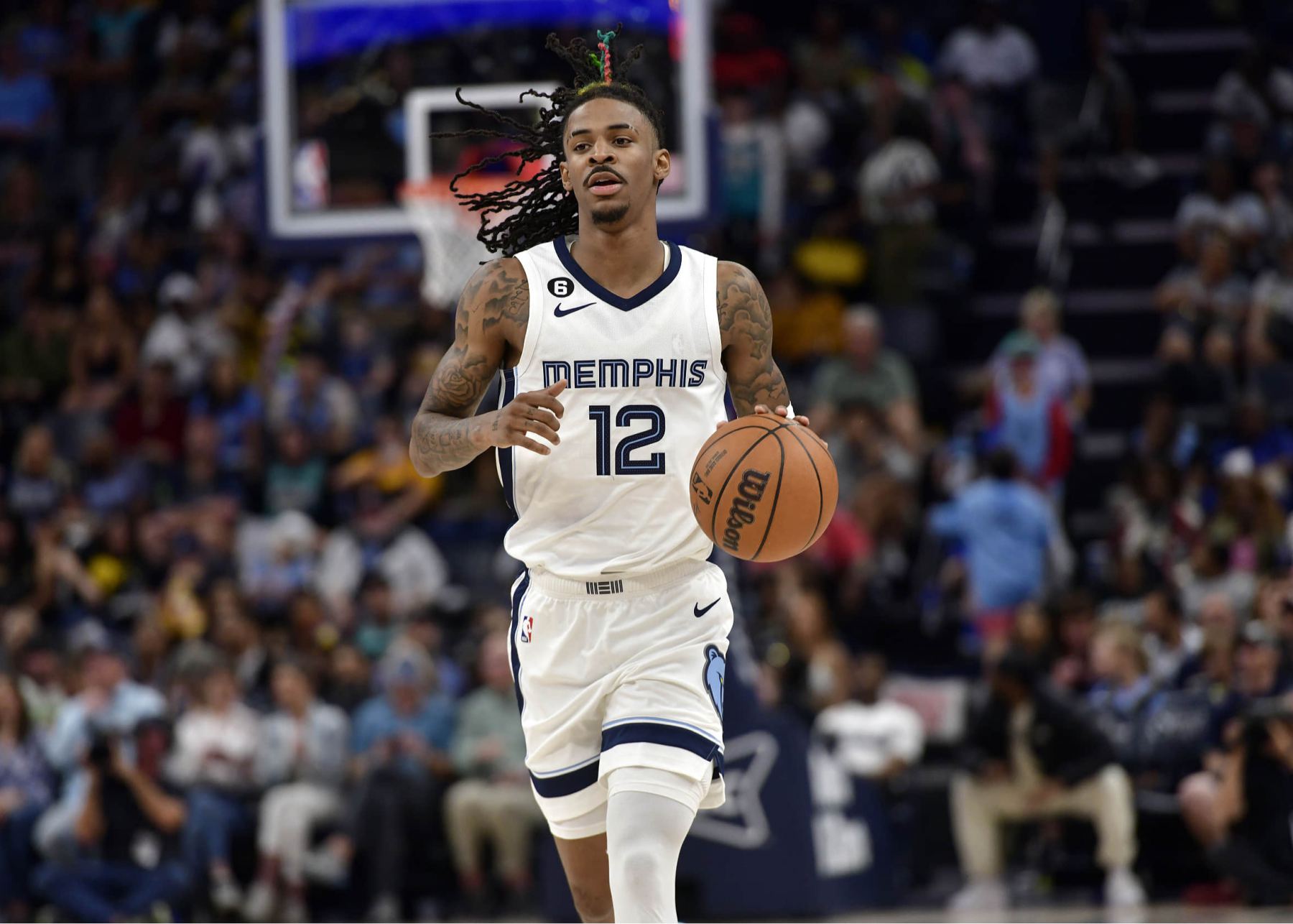 灰熊半场三分球18中5仍领跑位，杰克逊&莫兰特合砍22分