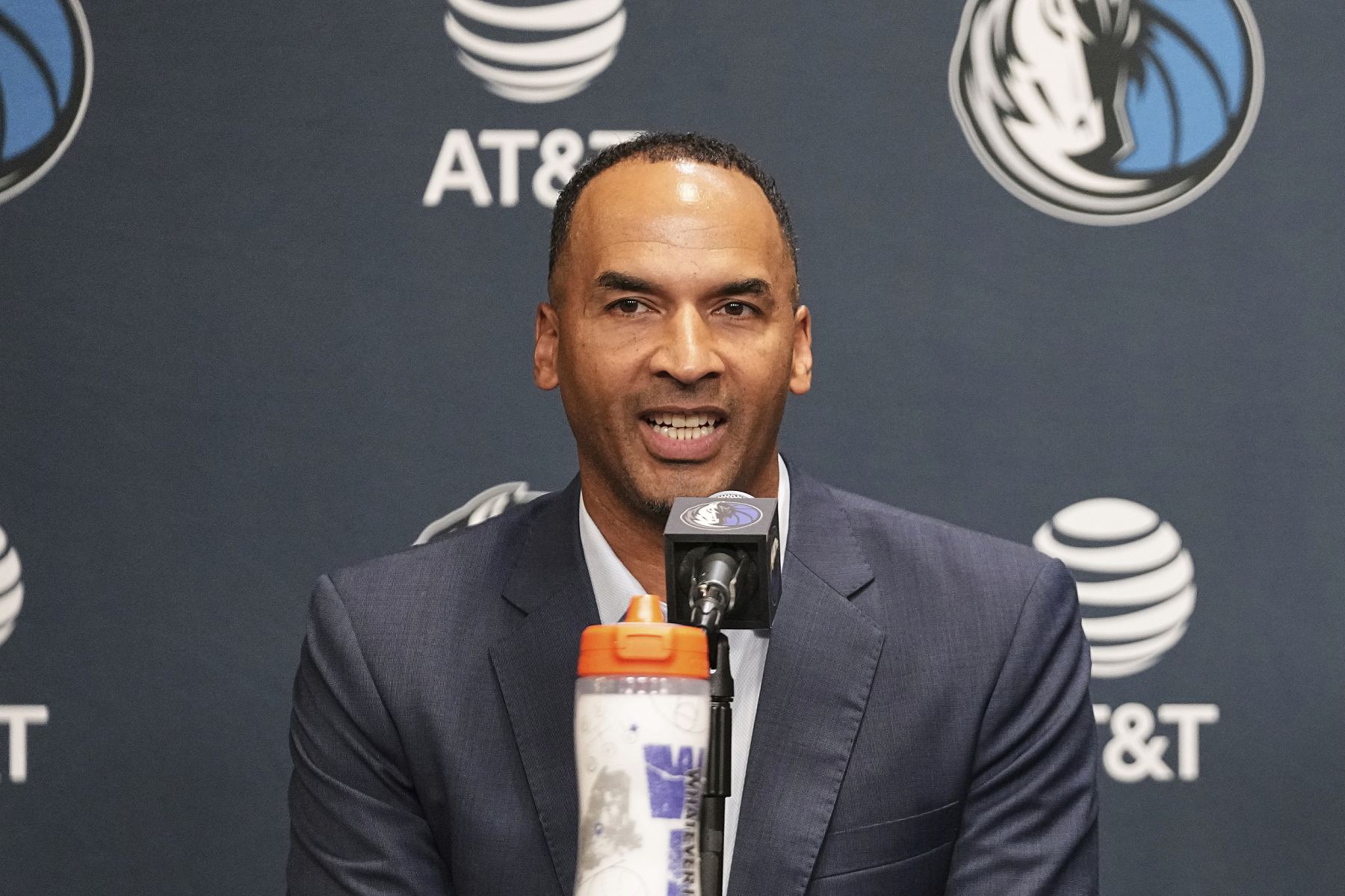 东契奇谈哈里森被解雇：我此刻专注于湖人队