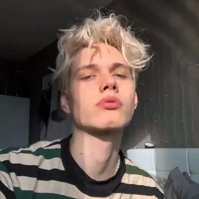 6686体育平台初级作者Coral