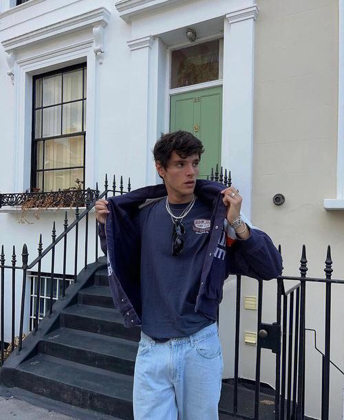 6686体育平台海外作者Hunter