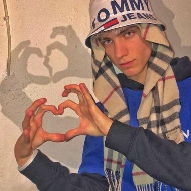 6686体育平台签约作者Clive