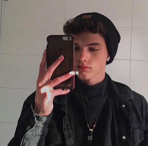 6686体育平台铁牌作者Jocelyn