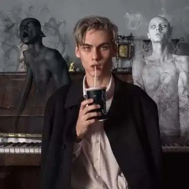 6686体育平台初级作者Cora