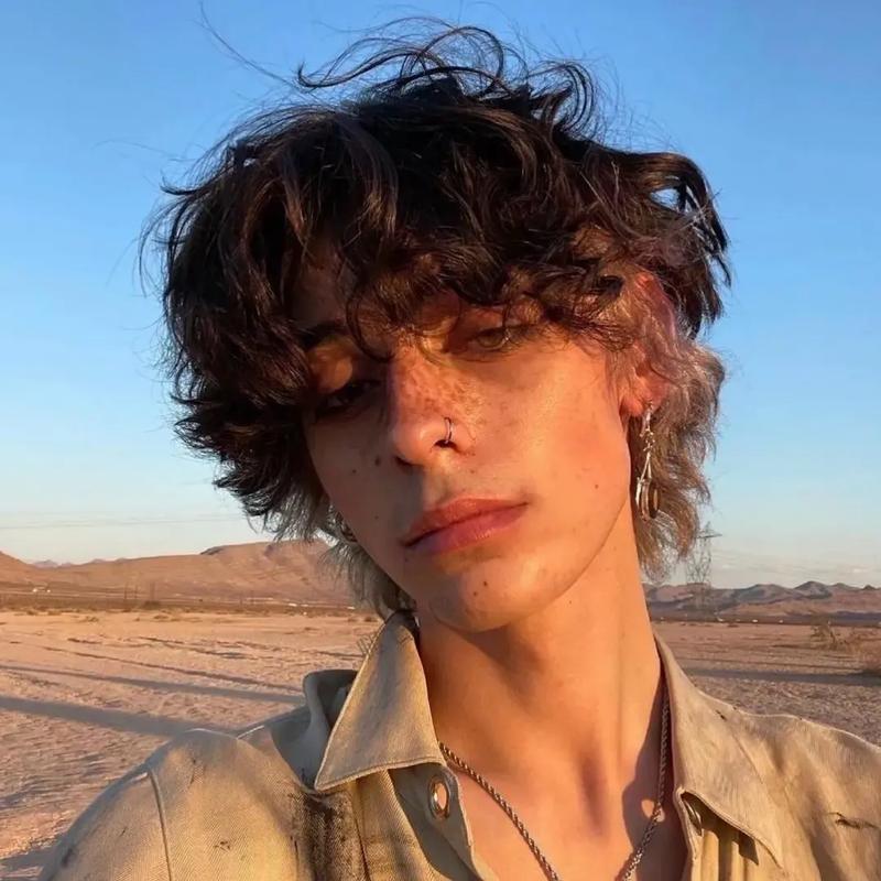 6686体育平台海外作者James