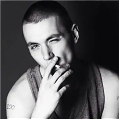 6686体育平台钻石作者短发情长