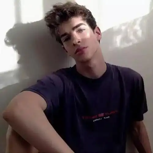 6686体育平台首席作者Becky